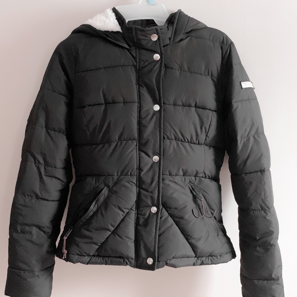 Simple and Comfy Hollister Jacket